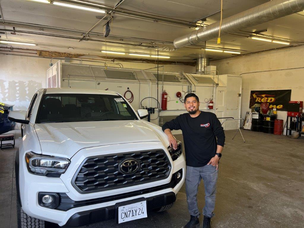 Thanks to an SBA 504 loan from CDC Small Business Finance, Redline Quality Cars has moved from renting a 4,000-square-foot space into owning its new, 6,000-square-foot home on 7829 N. 68th Ave., in Glendale, with much more room to work on and store vehicles that are being repaired.